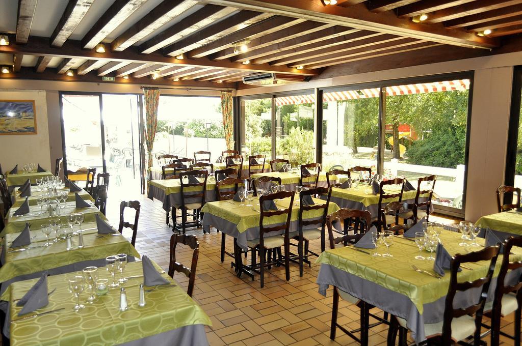 Hotel Restaurant Le Relais De Pouilly Exterior foto